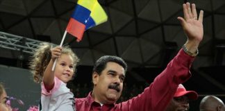 Presidente Maduro felicita a los Padres del mundo