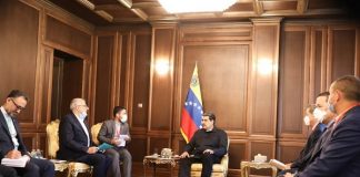 Presidente Maduro evalúa estrategias