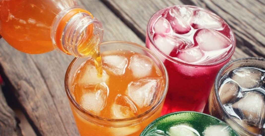 ¿Tomas refrescos a diario? Descubre cómo afectan tu salud ¿Tomas refrescos a diario? Descubre cómo afectan tu salud