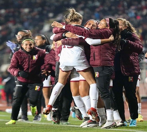 vinotinto Vinotinto Femenina