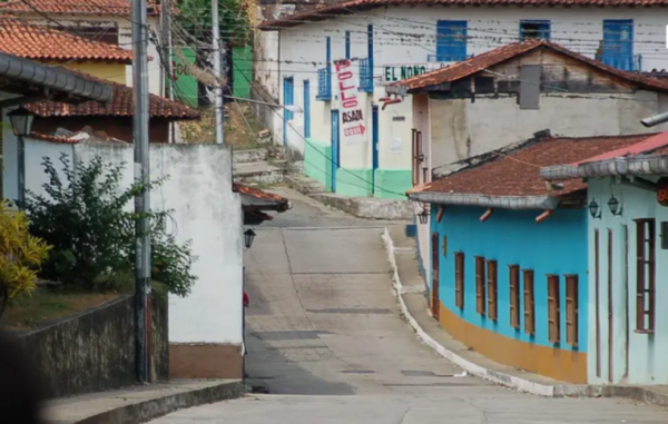 Altamira de Cáceres-Barinas 2
