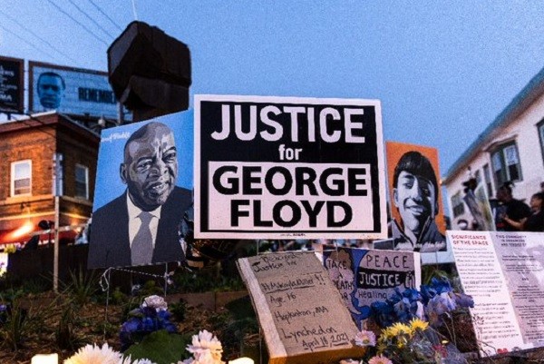 Floyd Expolicía que ahogó a George Floyd