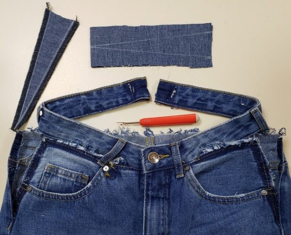 Agrandar jeans con trozos de tela y costura