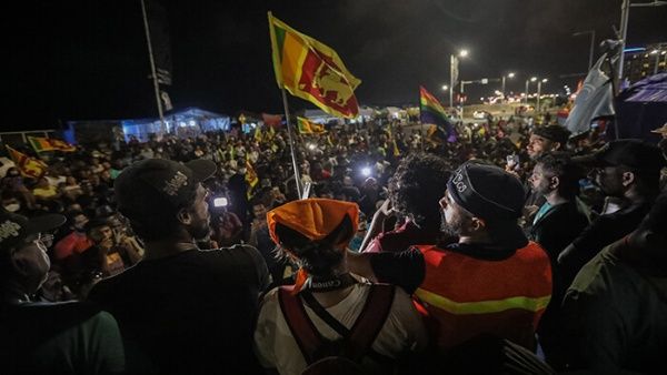 sri_lanka_manifestantes_efe.jpg_1718483347 Presidente de Sri Lanka