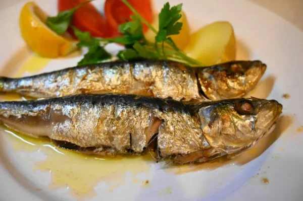 sardinas al horno con perejil y ajo