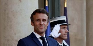 Macron firmó protocolo de adhesión