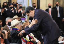 Maduro-condecoración-cultores y cultoras