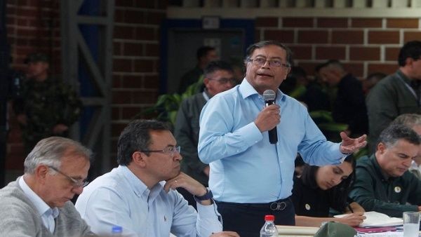 Presidente Colombiano insta a cese al fuego en Buenaventura Cese al fuego en Buenaventura