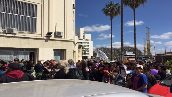 Gobierno uruguayo niega más fondos para educación Gobierno uruguayo niega más fondos para educación