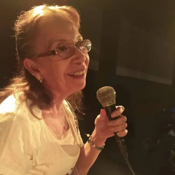 Laura Antillano en el Festival Mundial de Poesía. Museo de Arte Valencia. Octubre de 2022