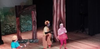 ¿Lobo Estás? pregunta el teatro a los niños