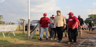 Maduro resalta la comuna para construir un gobierno en colectivo