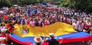 Estudiantes Universitarios celebran acceso libre a la educación superior