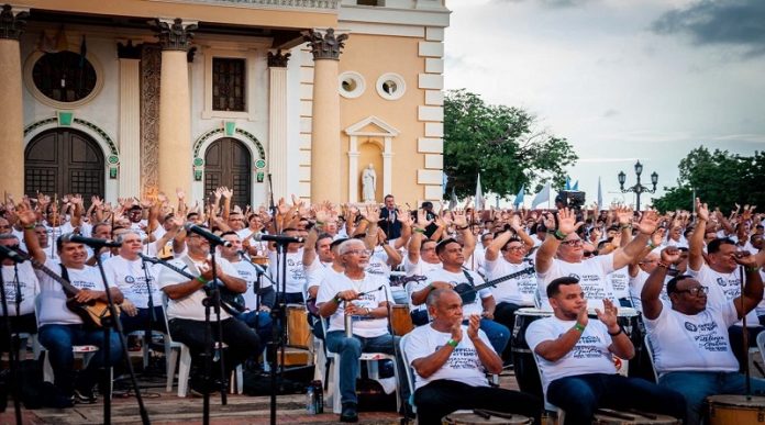 Pdte. Maduro celebra Récord Guinness de Gaiteros de Venezuela
