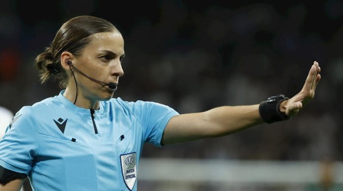 mujer La francesa Stéphanie Frappart