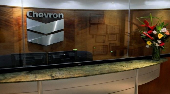 Chevron envía dos buques petroleros a Venezuela