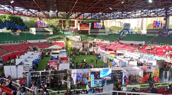 Inauguran I Expo Juventud y Deporte Premios 2022