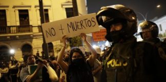 represión contra las manifestaciones peruanas