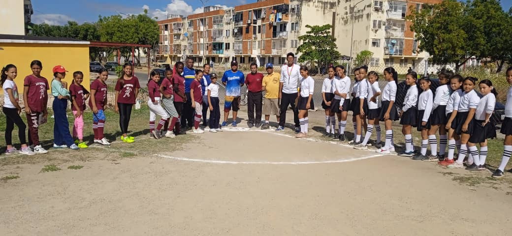 Más de 90 niñas participaron en Torneo de Kickingball en Ciudad Plaza