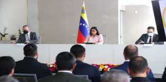 Vicepresidenta Rodríguez sostiene encuentro con banca pública y privada