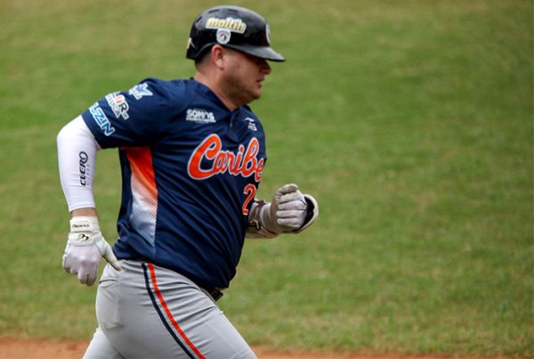 Tiburones de La Guaira-Balbino Fuenmayor-refuerzo