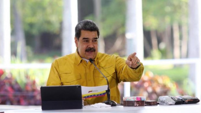 Si es neoliberal, no hay razón para que continúe el acoso imperial en su contra, ¿verdad? (Foto: Prensa Presidencial de Venezuela)