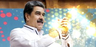 Maduro: Estamos construyendo un nuevo modelo tecnológico e industrial