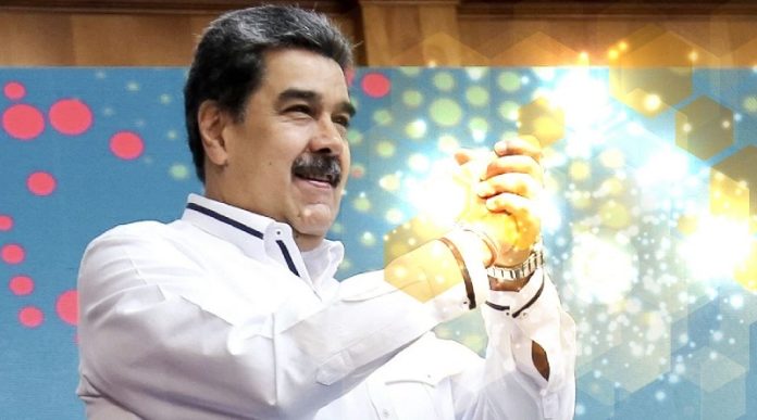 Maduro: Estamos construyendo un nuevo modelo tecnológico e industrial