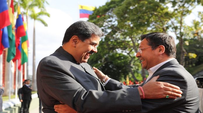 Jefe de Estado recibe al presidente Luis Arce en el Palacio de Miraflores
