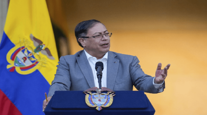 Petro: Venezolanos son los que tienen que decidir libremente su futuro