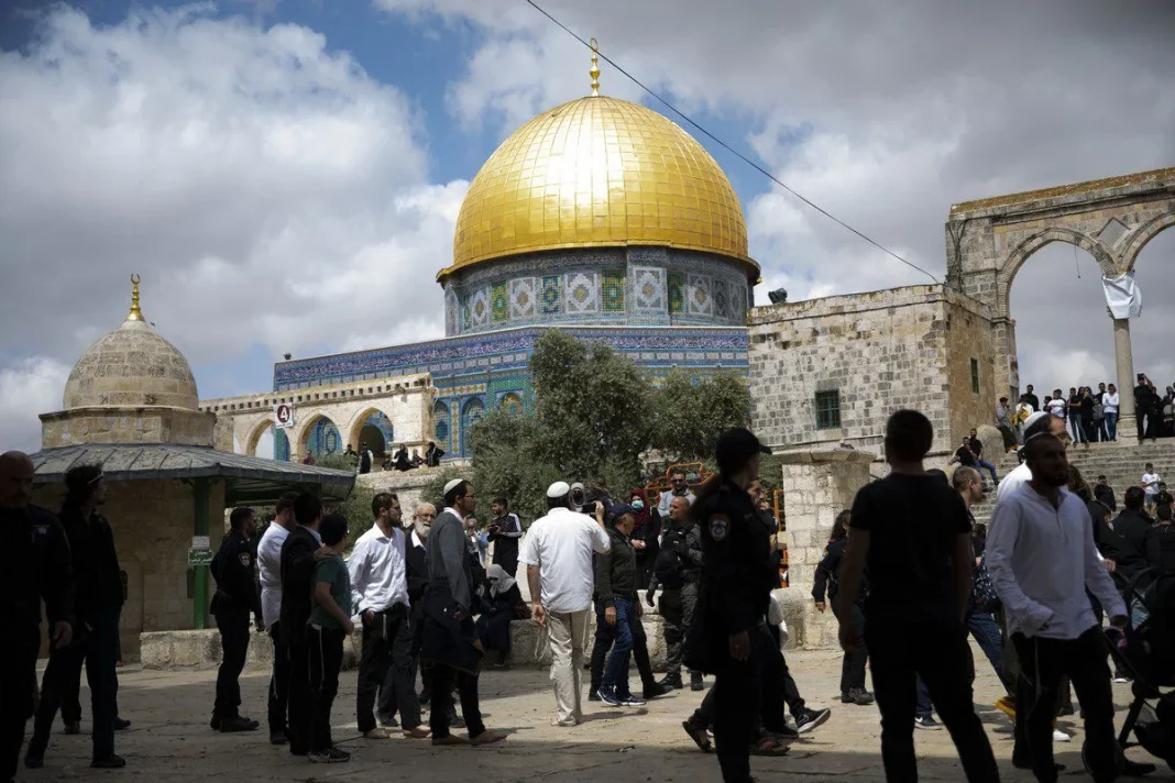 Israeli-storm-Al-Aqsa-colonos-Israel Israeli-storm-Al-Aqsa-colonos-Israel