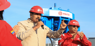 Pdte. Maduro entrega macolla Cacique Chaima a trabajadores