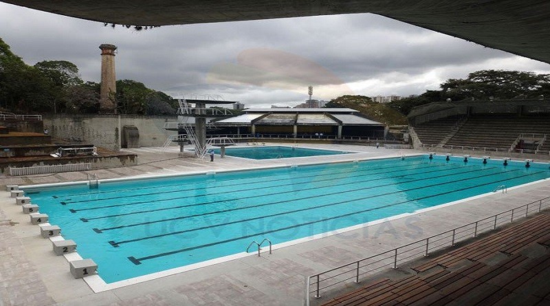 Entregan complejo de piscinas de la UCV a atletas caraqueños