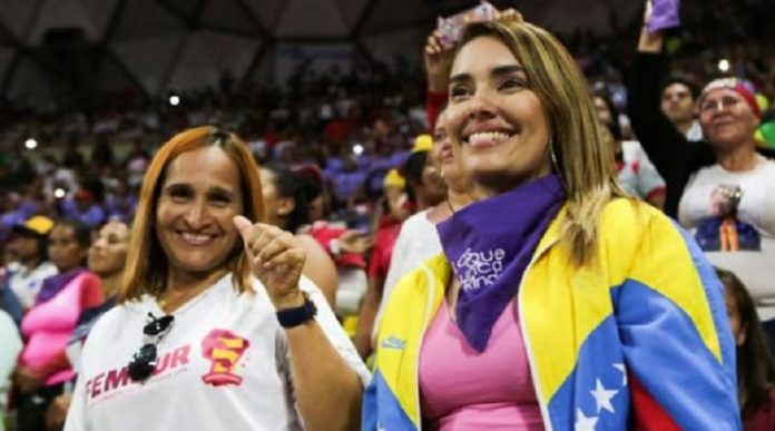 Revisan propuestas para la Gran Misión Mujer Venezuela