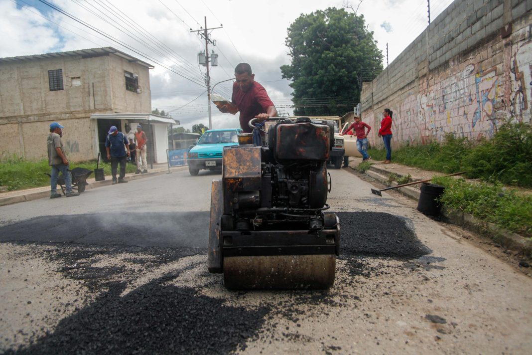 Carabobo: Aplican 370 toneladas de asfalto en Guacara