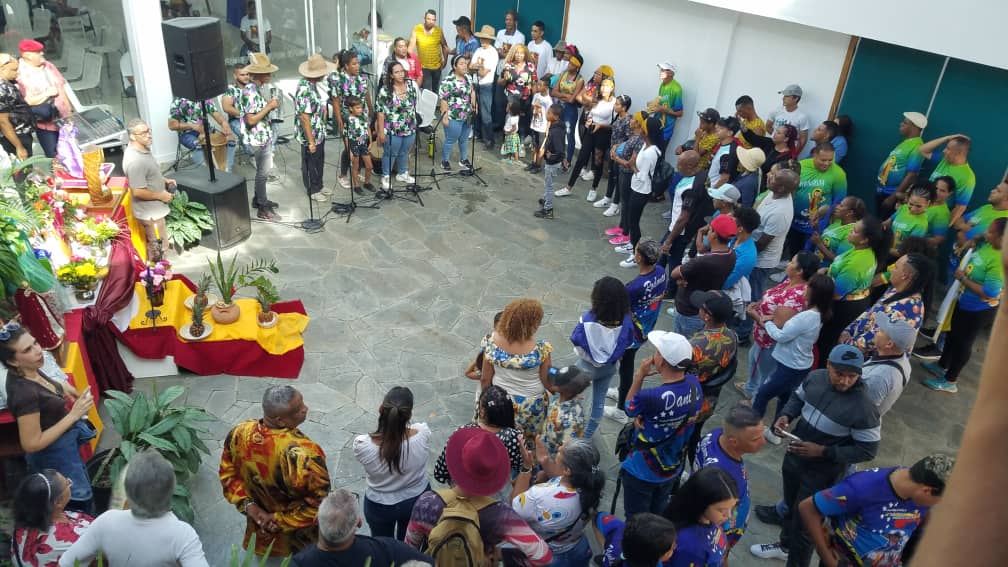 Porsanjuval-Primer Encuentro de Sanjuanes-Plazoleta MUVA