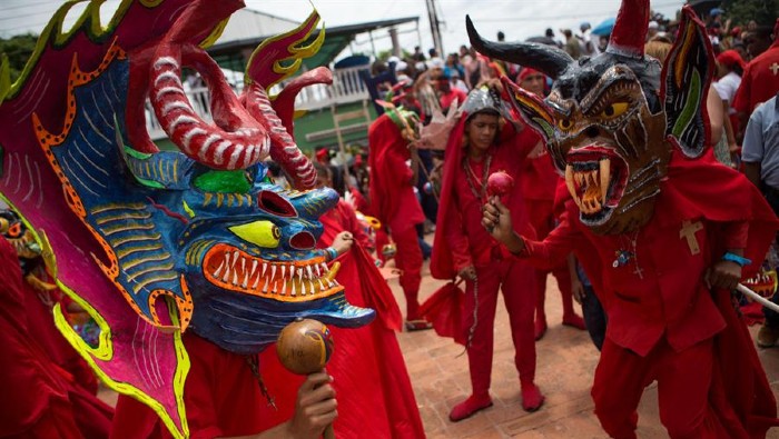 diablos danzantes de venezuela-corpus christi diablos danzantes de venezuela-corpus christi