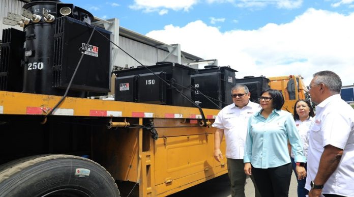Vicepresidenta Rodríguez supervisa centro de servicio de Corpoelec en Chacao