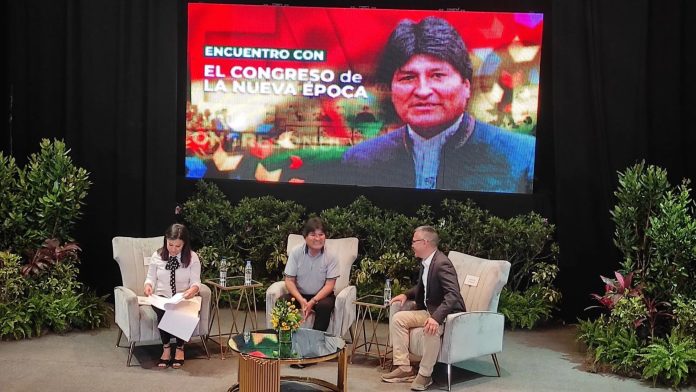 Evo Morales y Ernesto Villegas