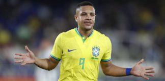 Vitor Roque (fichajes.com)