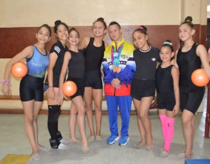 gimnasta carabobeño Wilman Pinto-Olimpiadas Especiales-Berlín 4