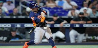 José Altuve a un doblete para igualar a Luis Aparicio