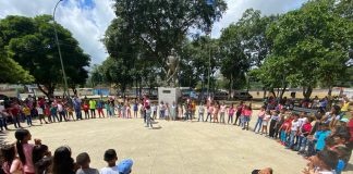 Niños y niñas de la Parroquia Belén