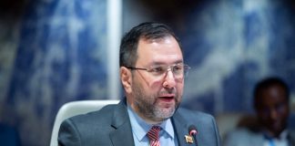 Canciller Yván Gil