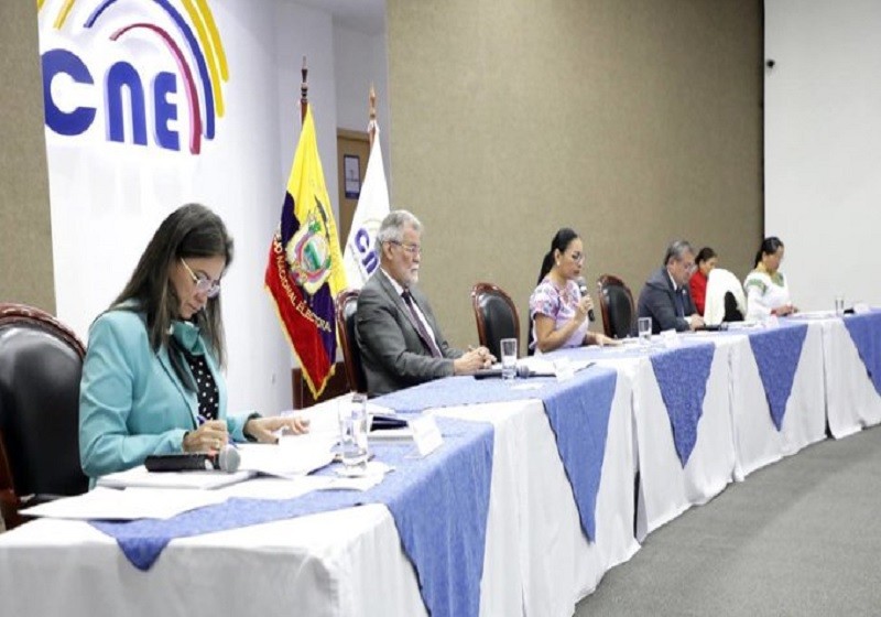 cne El CNE de Ecuador