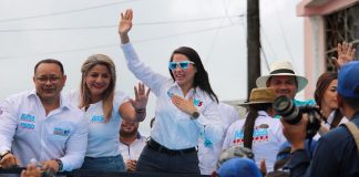 luisa gonzález-candidata-Ecuador-Revolución Ciudadana-Elecciones Presidenciales