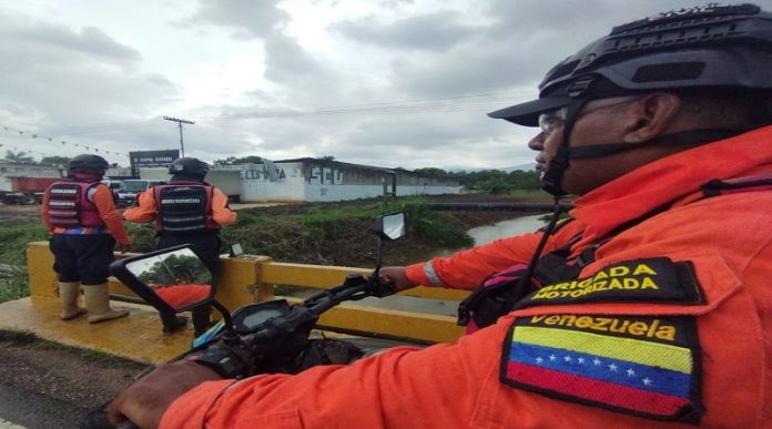 Continua despliegue para atender población afectada por lluvias