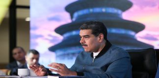 Maduro exige desde China fin de las sanciones contra Venezuela
