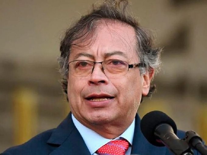 petro Escalada de extrema derecha
