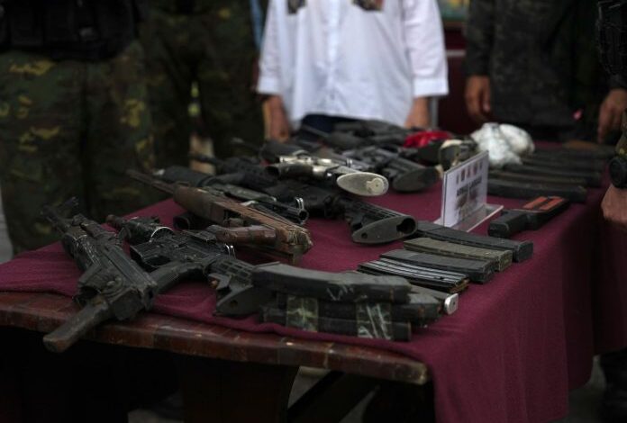 Armas en Puente Ayala cárcel de Puente Ayala